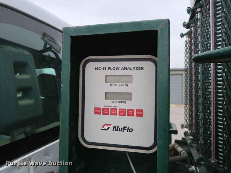 image for item GD9979 2012 Ford F550 Super Duty XL SuperCab flatbed treater truck