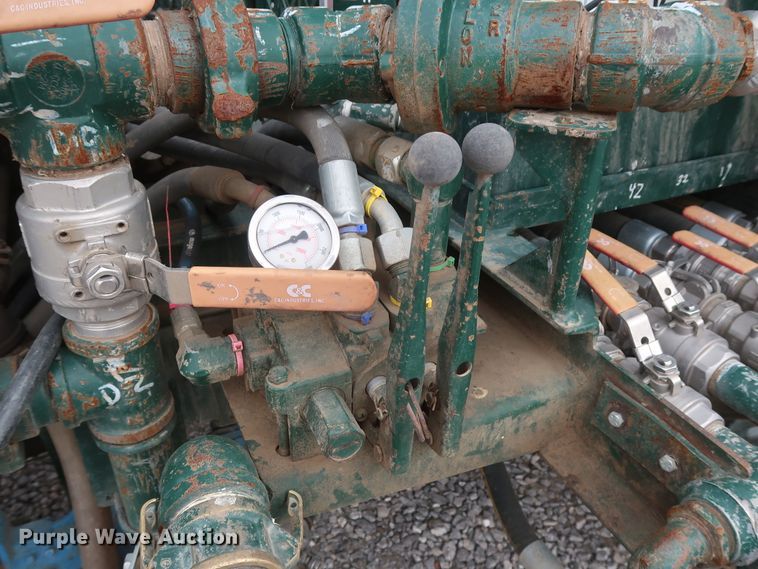 image for item GD9979 2012 Ford F550 Super Duty XL SuperCab flatbed treater truck