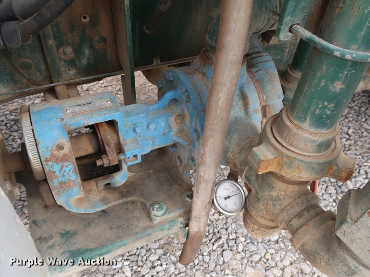 image for item GD9979 2012 Ford F550 Super Duty XL SuperCab flatbed treater truck