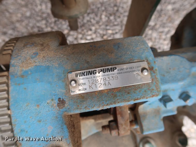 image for item GD9979 2012 Ford F550 Super Duty XL SuperCab flatbed treater truck