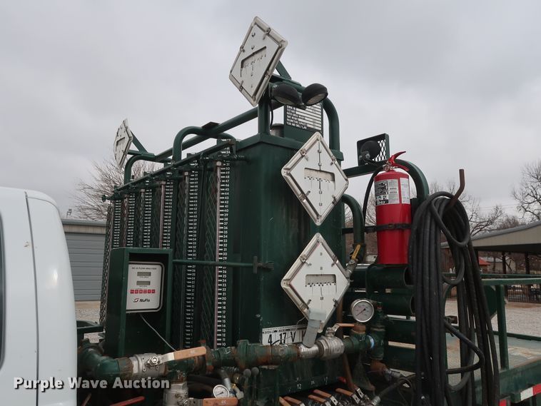 image for item GD9979 2012 Ford F550 Super Duty XL SuperCab flatbed treater truck