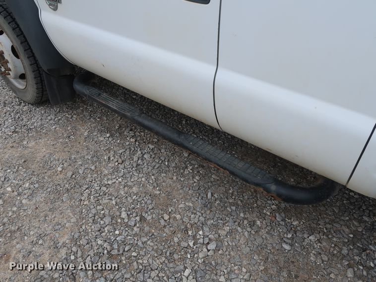 image for item GD9979 2012 Ford F550 Super Duty XL SuperCab flatbed treater truck