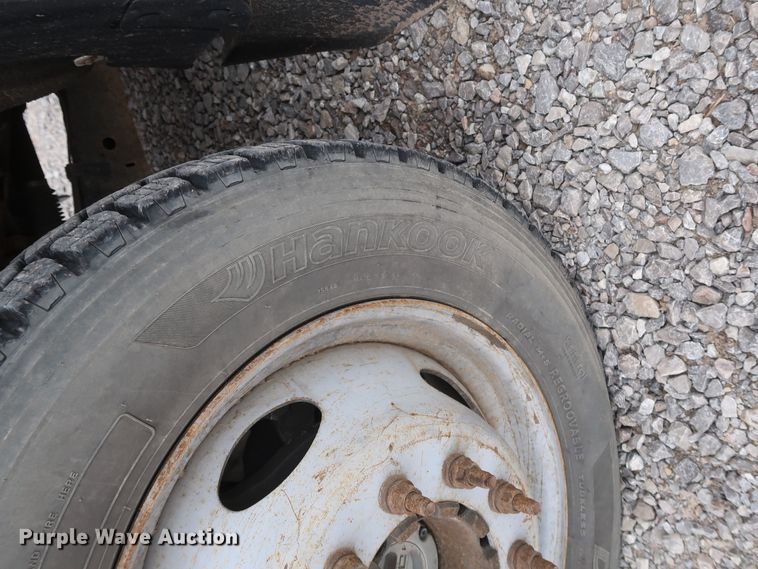 image for item GD9979 2012 Ford F550 Super Duty XL SuperCab flatbed treater truck