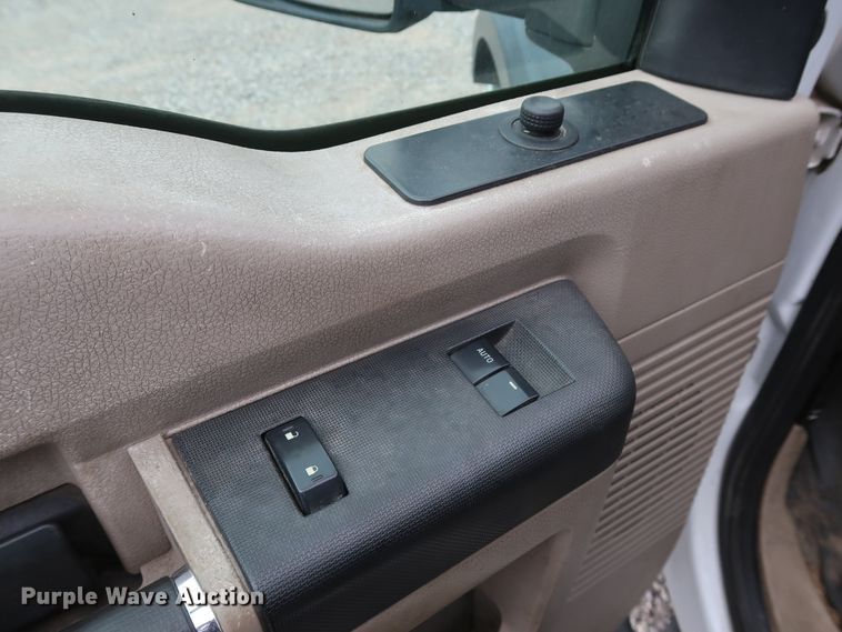 image for item GD9980 2009 Ford F550 Super Duty XL SuperCab service truck