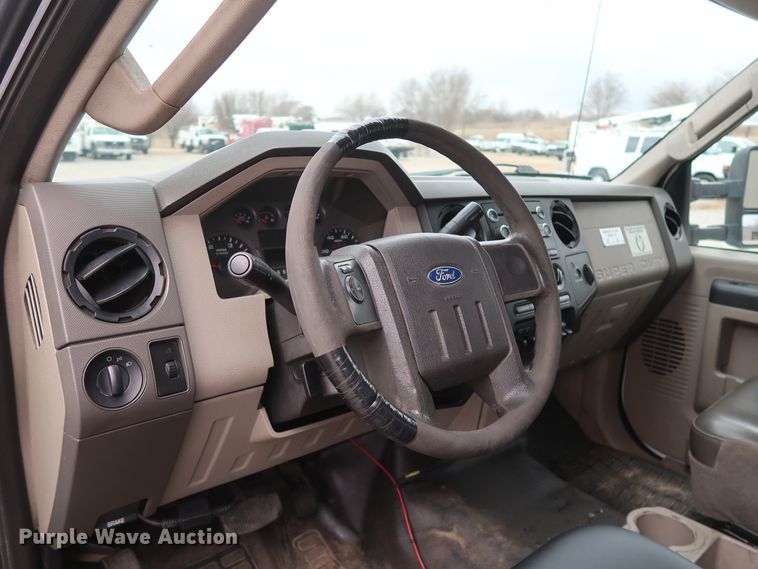 image for item GD9980 2009 Ford F550 Super Duty XL SuperCab service truck