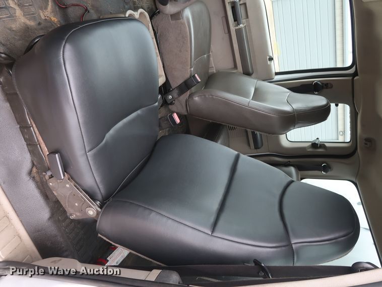 image for item GD9980 2009 Ford F550 Super Duty XL SuperCab service truck