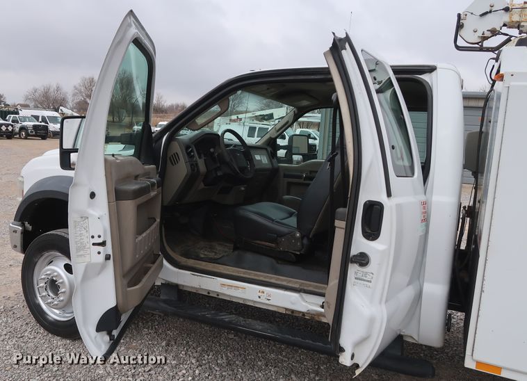 image for item GD9980 2009 Ford F550 Super Duty XL SuperCab service truck