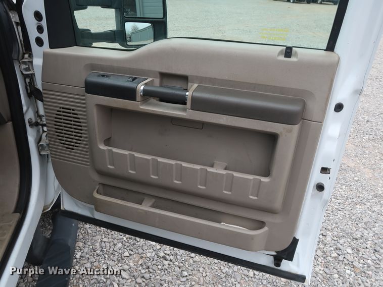 image for item GD9980 2009 Ford F550 Super Duty XL SuperCab service truck