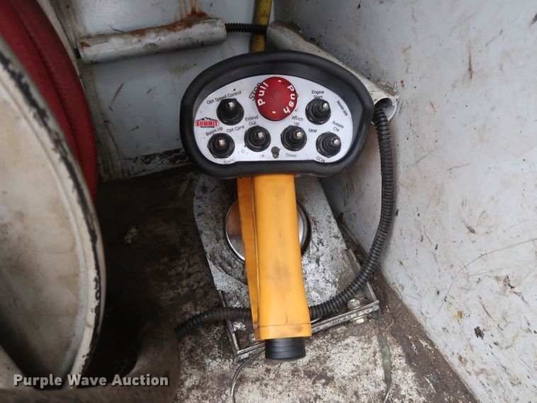 image for item GD9980 2009 Ford F550 Super Duty XL SuperCab service truck