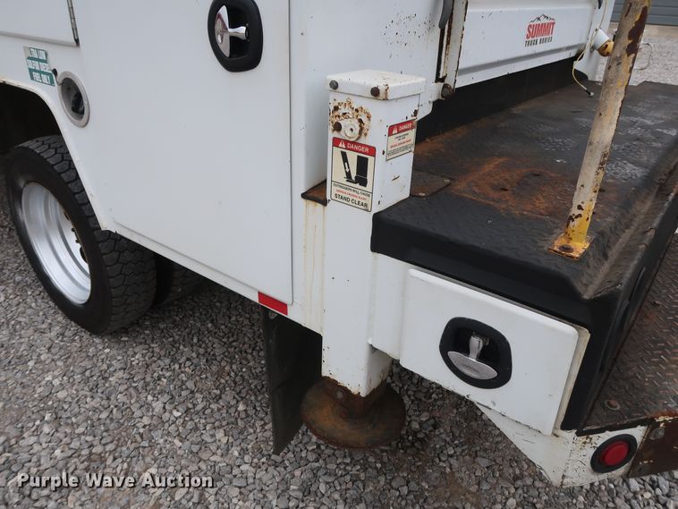 image for item GD9980 2009 Ford F550 Super Duty XL SuperCab service truck