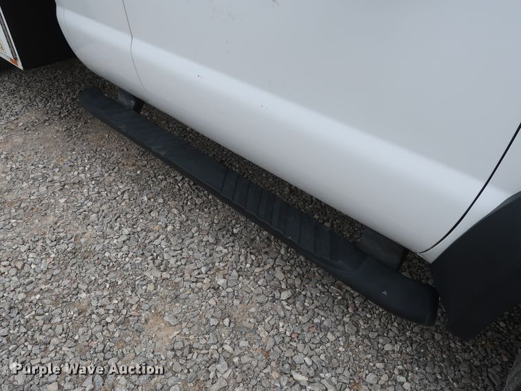 image for item GD9980 2009 Ford F550 Super Duty XL SuperCab service truck