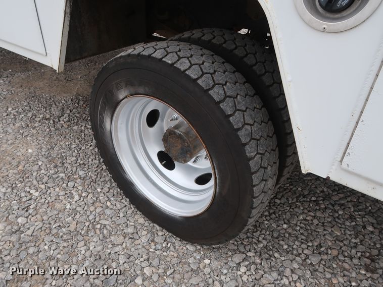 image for item GD9980 2009 Ford F550 Super Duty XL SuperCab service truck