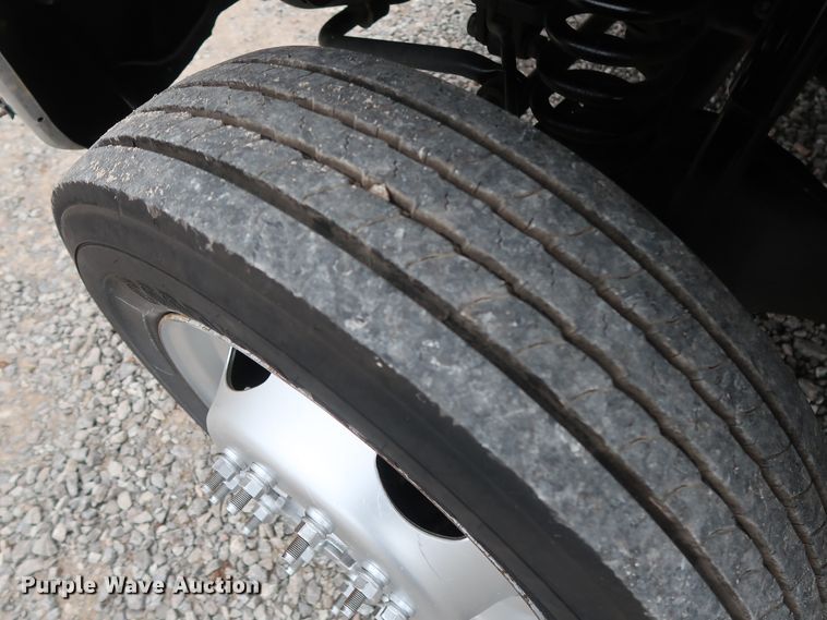 image for item GD9980 2009 Ford F550 Super Duty XL SuperCab service truck