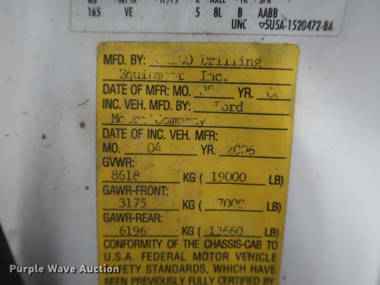 image for item GD9989 2006 Ford F550 Super Duty XL truck cab and chassis