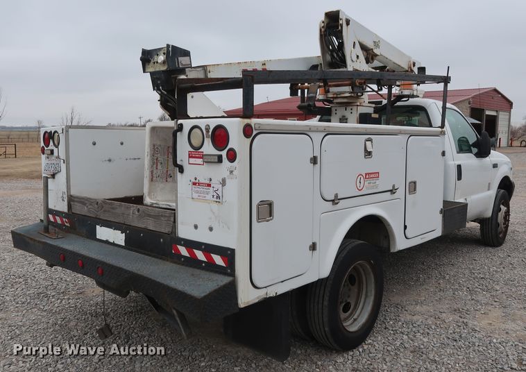 image for item GD9990 1999 Ford F450 Super Duty XL bucket truck
