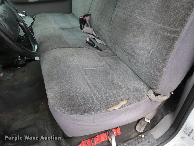 image for item GD9990 1999 Ford F450 Super Duty XL bucket truck