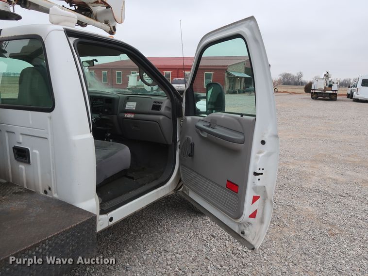 image for item GD9990 1999 Ford F450 Super Duty XL bucket truck