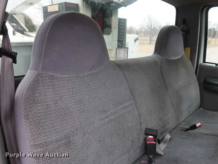 image for item GD9990 1999 Ford F450 Super Duty XL bucket truck