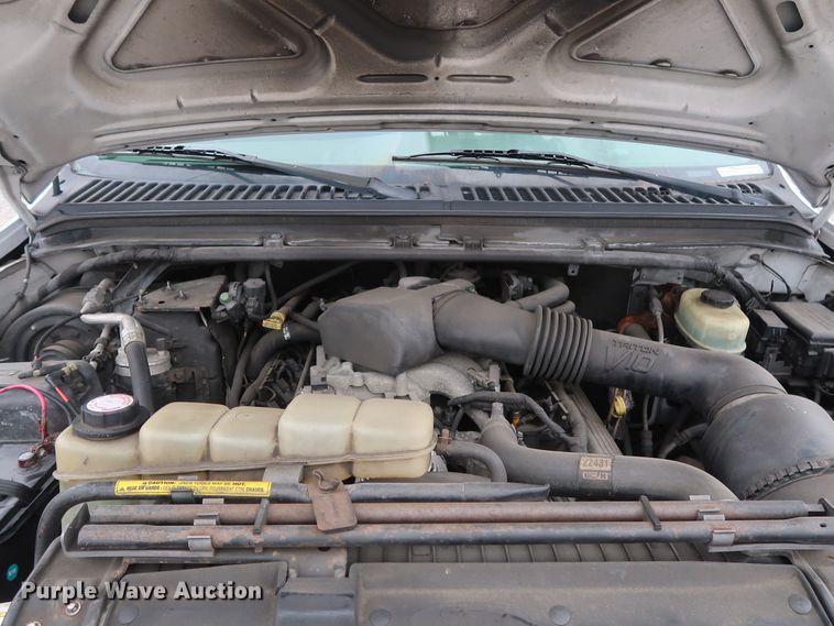 image for item GD9990 1999 Ford F450 Super Duty XL bucket truck