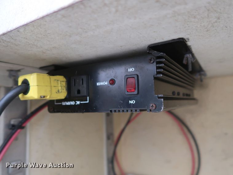 image for item GD9990 1999 Ford F450 Super Duty XL bucket truck