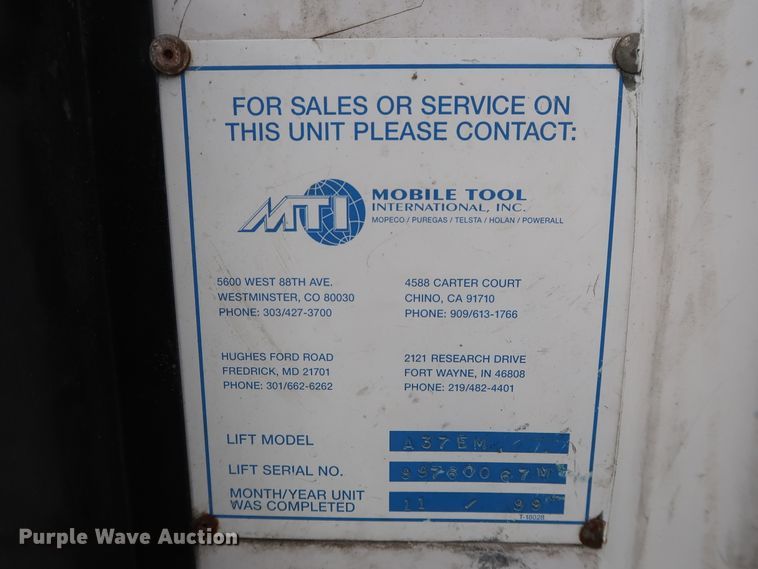 image for item GD9990 1999 Ford F450 Super Duty XL bucket truck