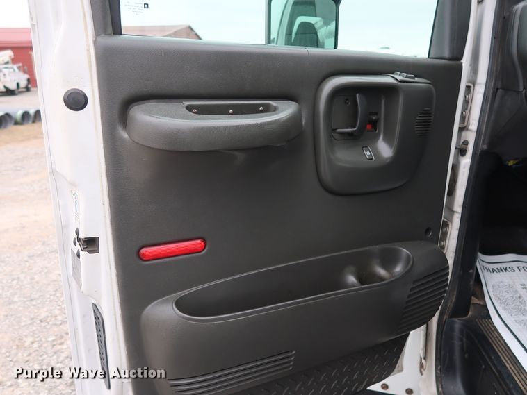 image for item GD9992 2008 Chevrolet C4500 utility truck