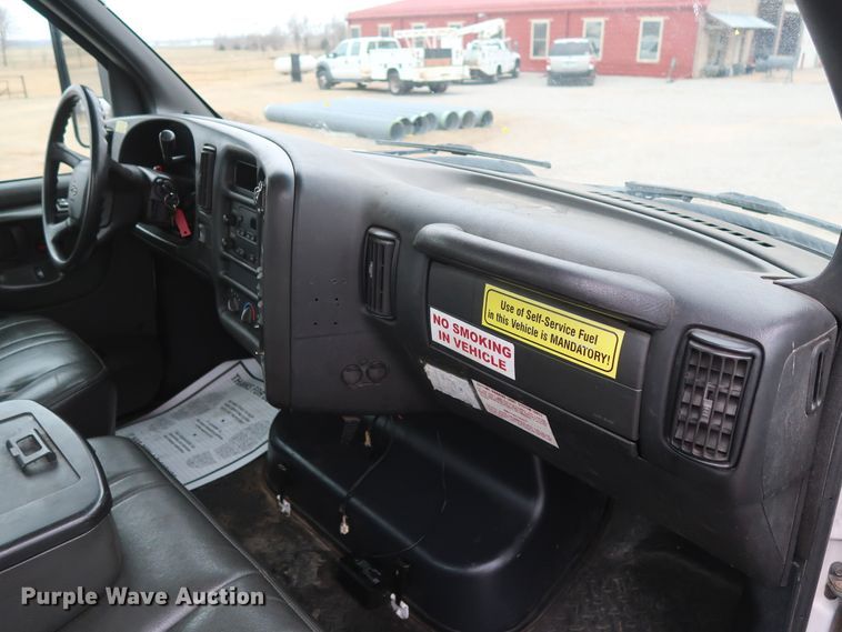 image for item GD9992 2008 Chevrolet C4500 utility truck