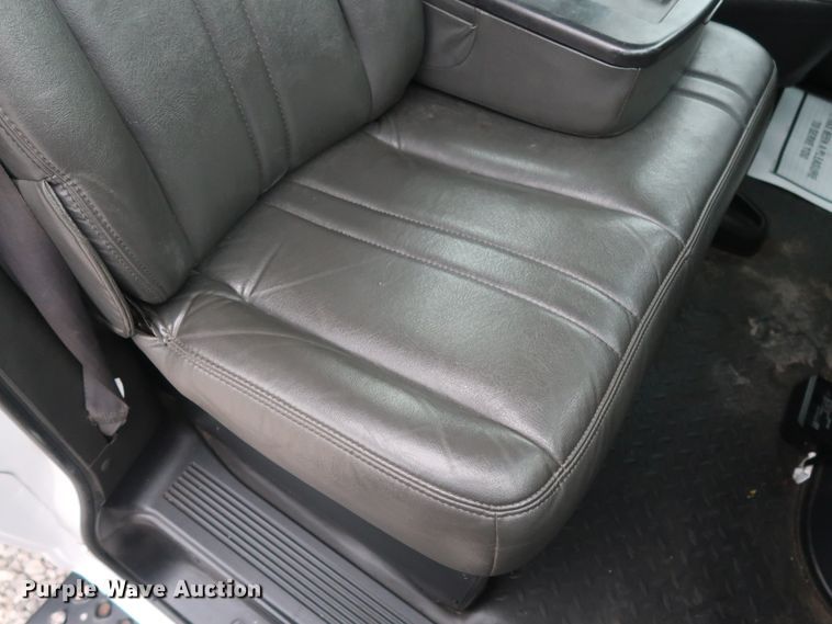 image for item GD9992 2008 Chevrolet C4500 utility truck