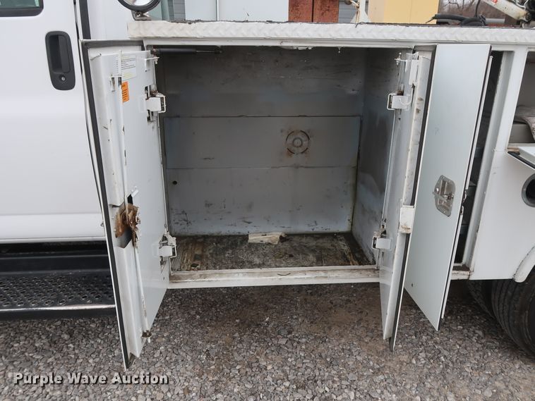 image for item GD9992 2008 Chevrolet C4500 utility truck