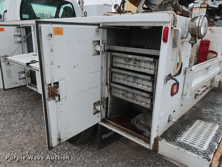 image for item GD9992 2008 Chevrolet C4500 utility truck