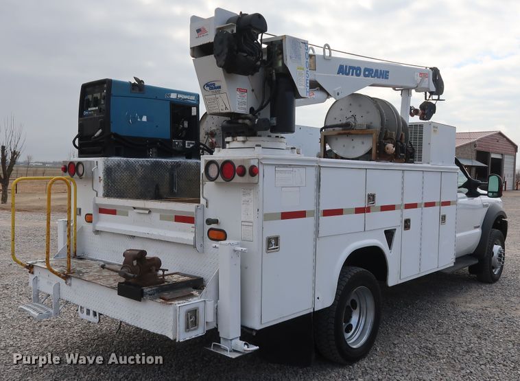 image for item GD9993 2005 Ford F550 Super Duty XL service truck