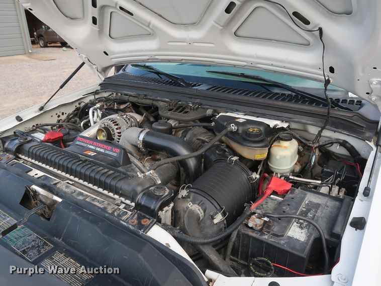 image for item GD9993 2005 Ford F550 Super Duty XL service truck