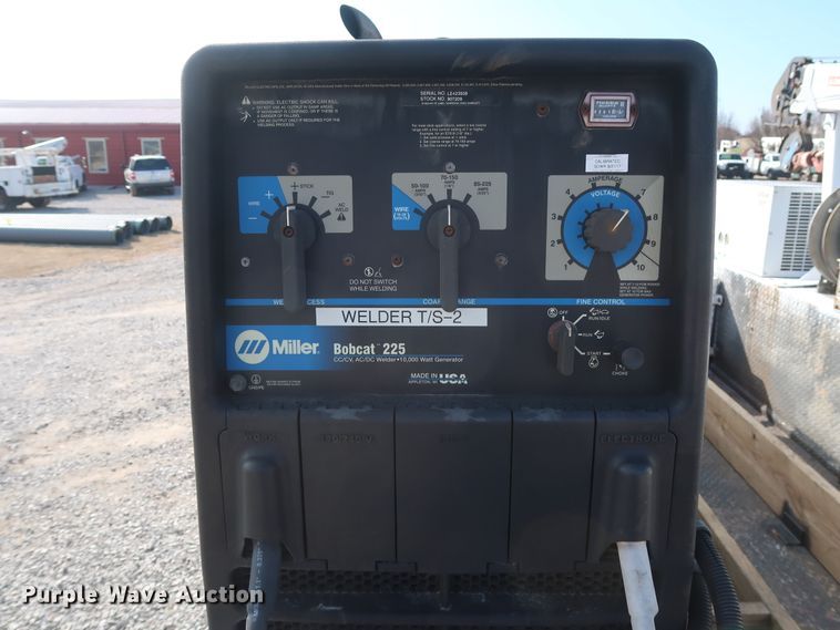 image for item GD9993 2005 Ford F550 Super Duty XL service truck