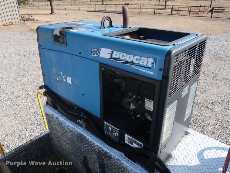 image for item GD9993 2005 Ford F550 Super Duty XL service truck