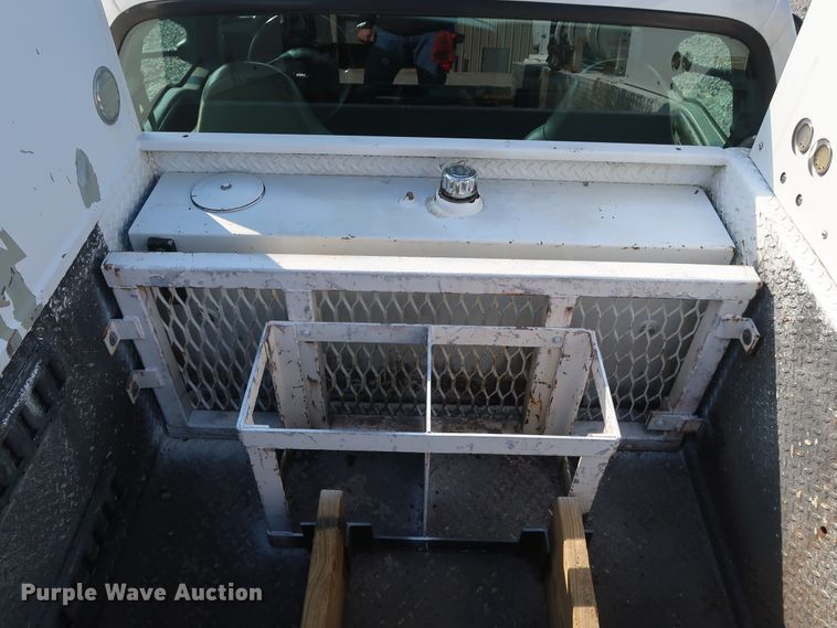 image for item GD9993 2005 Ford F550 Super Duty XL service truck