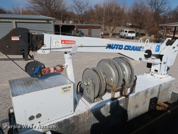 image for item GD9993 2005 Ford F550 Super Duty XL service truck