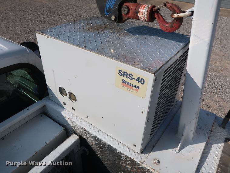 image for item GD9993 2005 Ford F550 Super Duty XL service truck