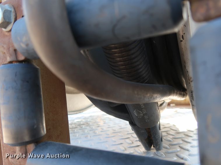 image for item GD9993 2005 Ford F550 Super Duty XL service truck