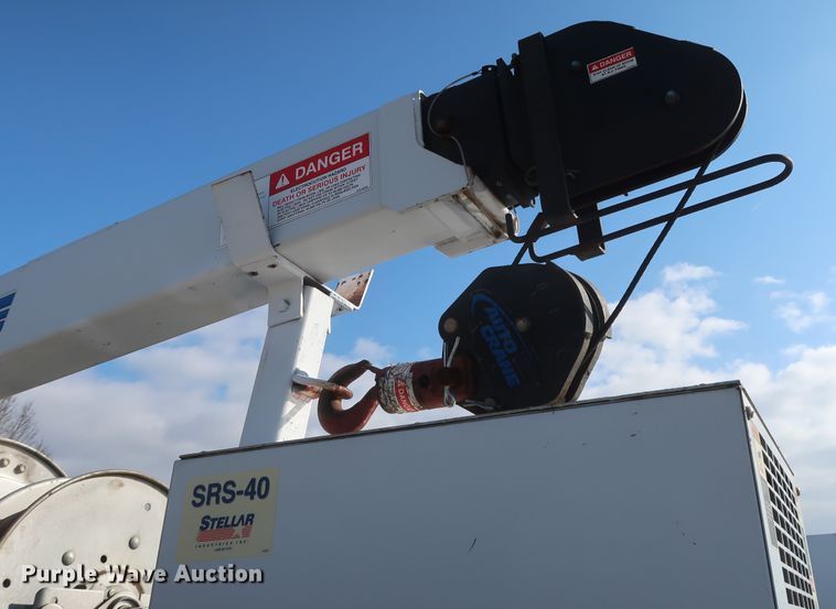 image for item GD9993 2005 Ford F550 Super Duty XL service truck