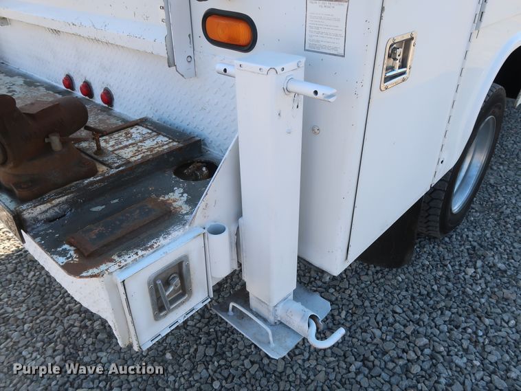 image for item GD9993 2005 Ford F550 Super Duty XL service truck