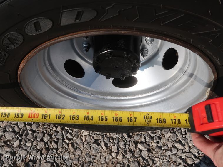 image for item GD9993 2005 Ford F550 Super Duty XL service truck