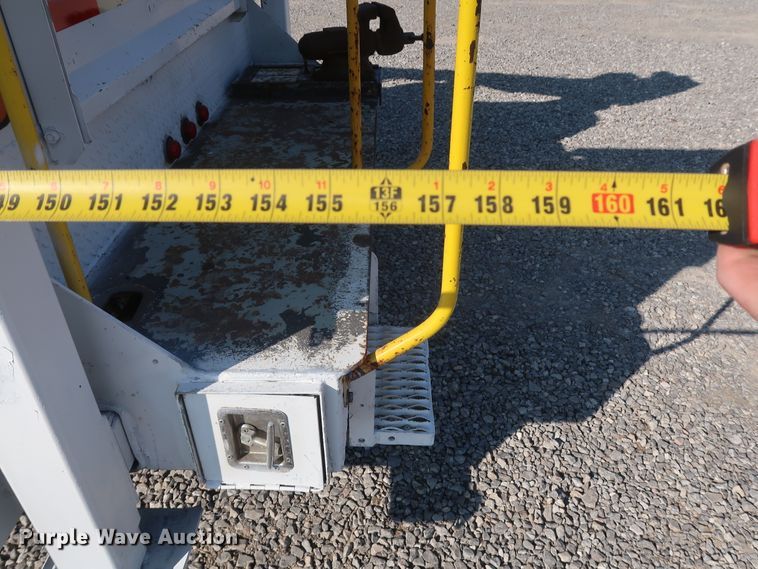 image for item GD9993 2005 Ford F550 Super Duty XL service truck