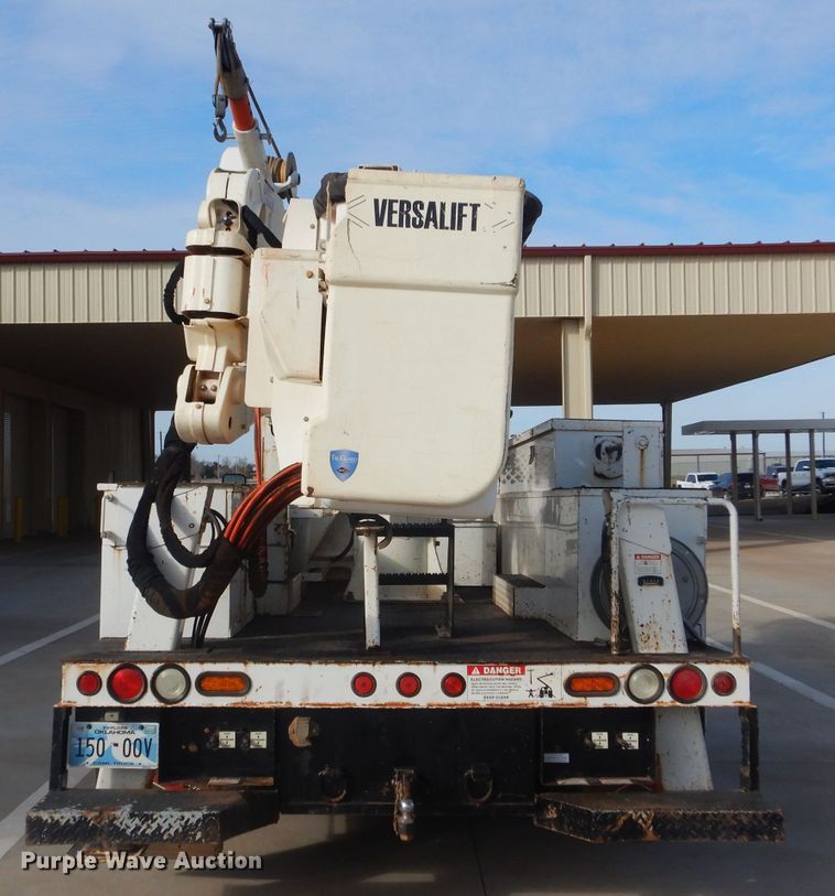 image for item GE9181 2015 Dodge Ram 5500HD bucket truck