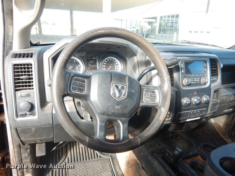 image for item GE9181 2015 Dodge Ram 5500HD bucket truck