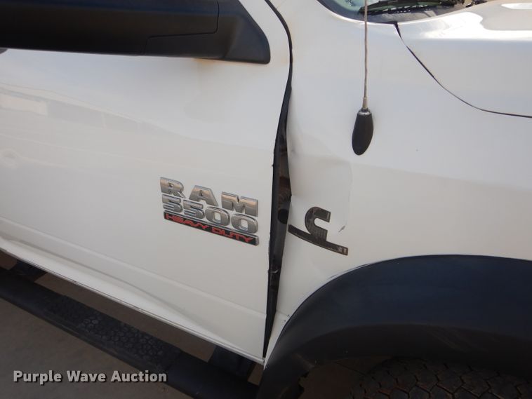 image for item GE9181 2015 Dodge Ram 5500HD bucket truck