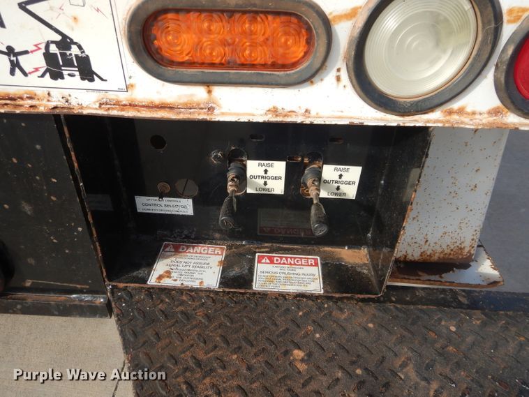 image for item GE9181 2015 Dodge Ram 5500HD bucket truck