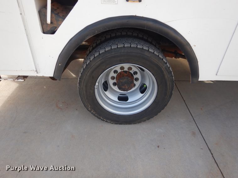 image for item GE9181 2015 Dodge Ram 5500HD bucket truck