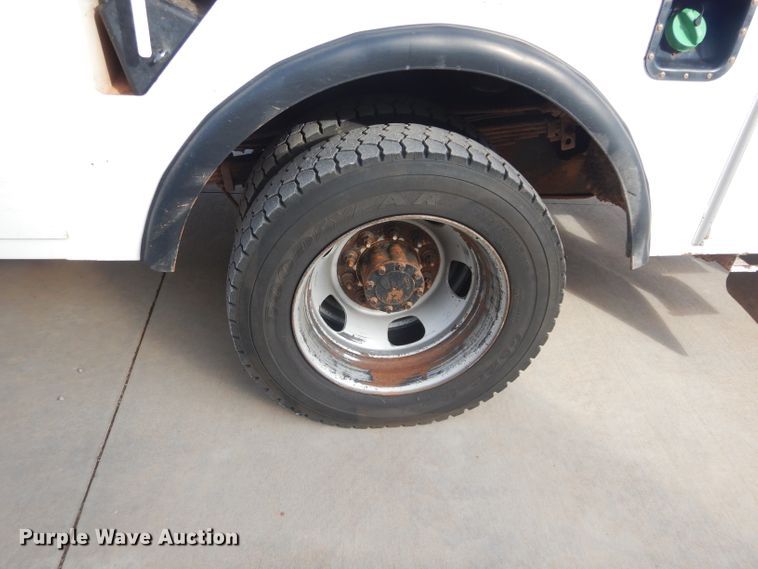 image for item GE9181 2015 Dodge Ram 5500HD bucket truck