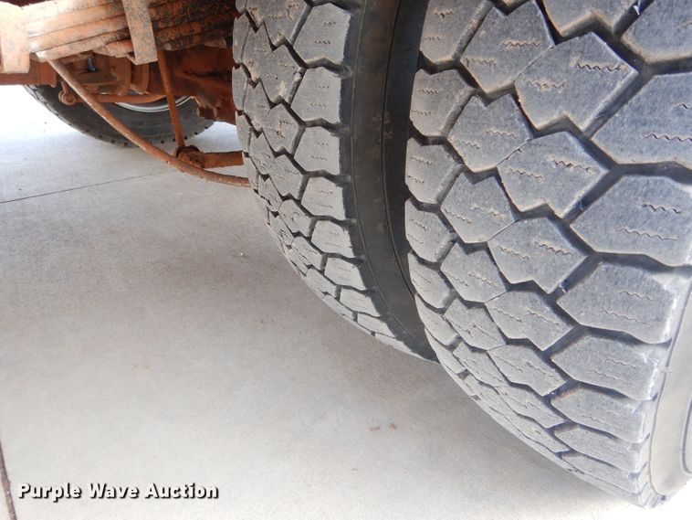 image for item GE9181 2015 Dodge Ram 5500HD bucket truck