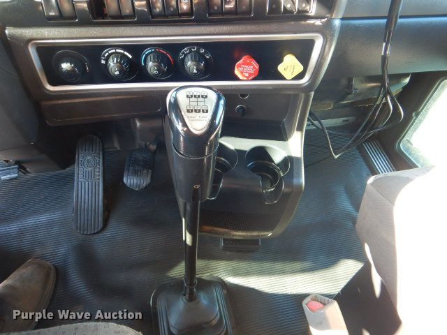 image for item GF9078 2012 Kenworth T660 semi truck